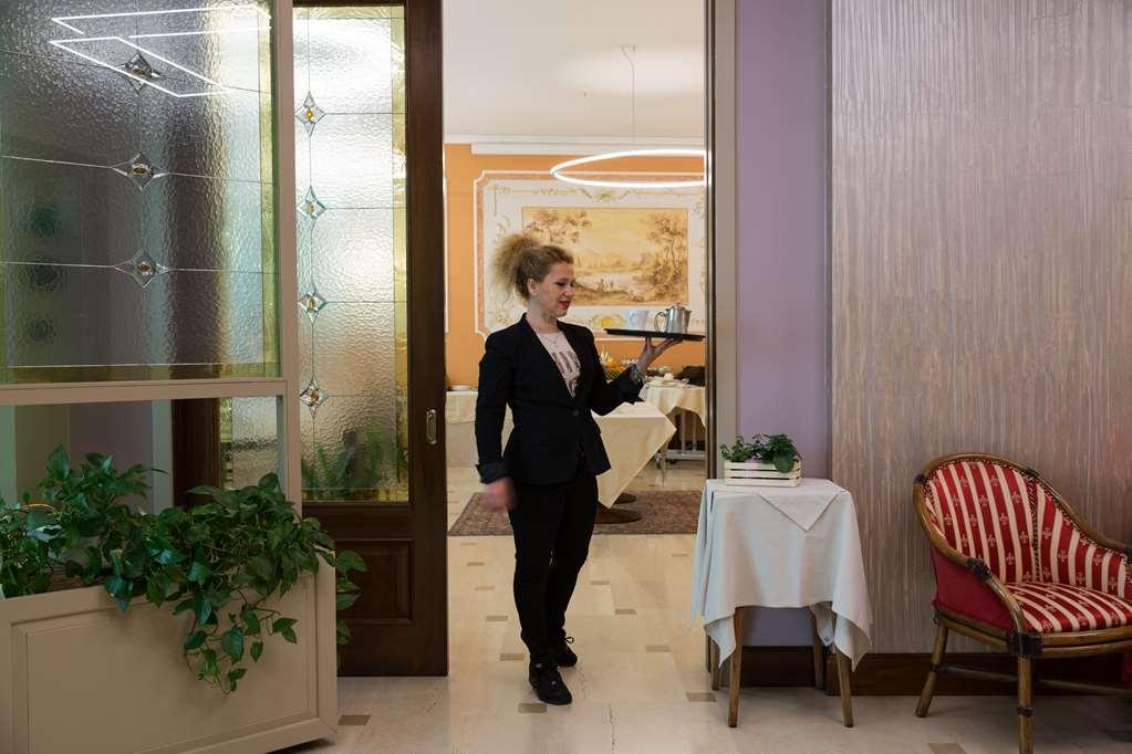Hotel Palazzo Lovera Cuneo Ausstattung foto