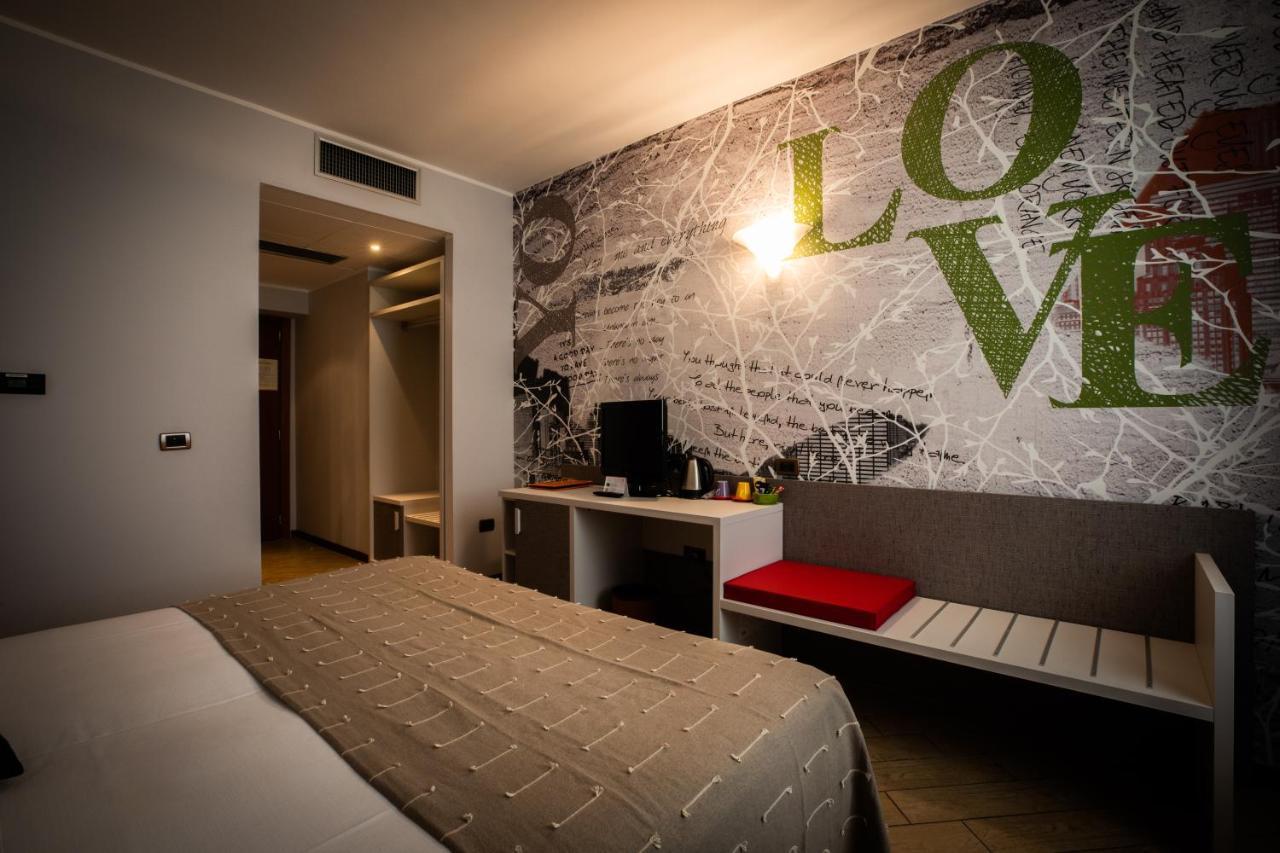Hotel Palazzo Lovera Cuneo Exterior foto