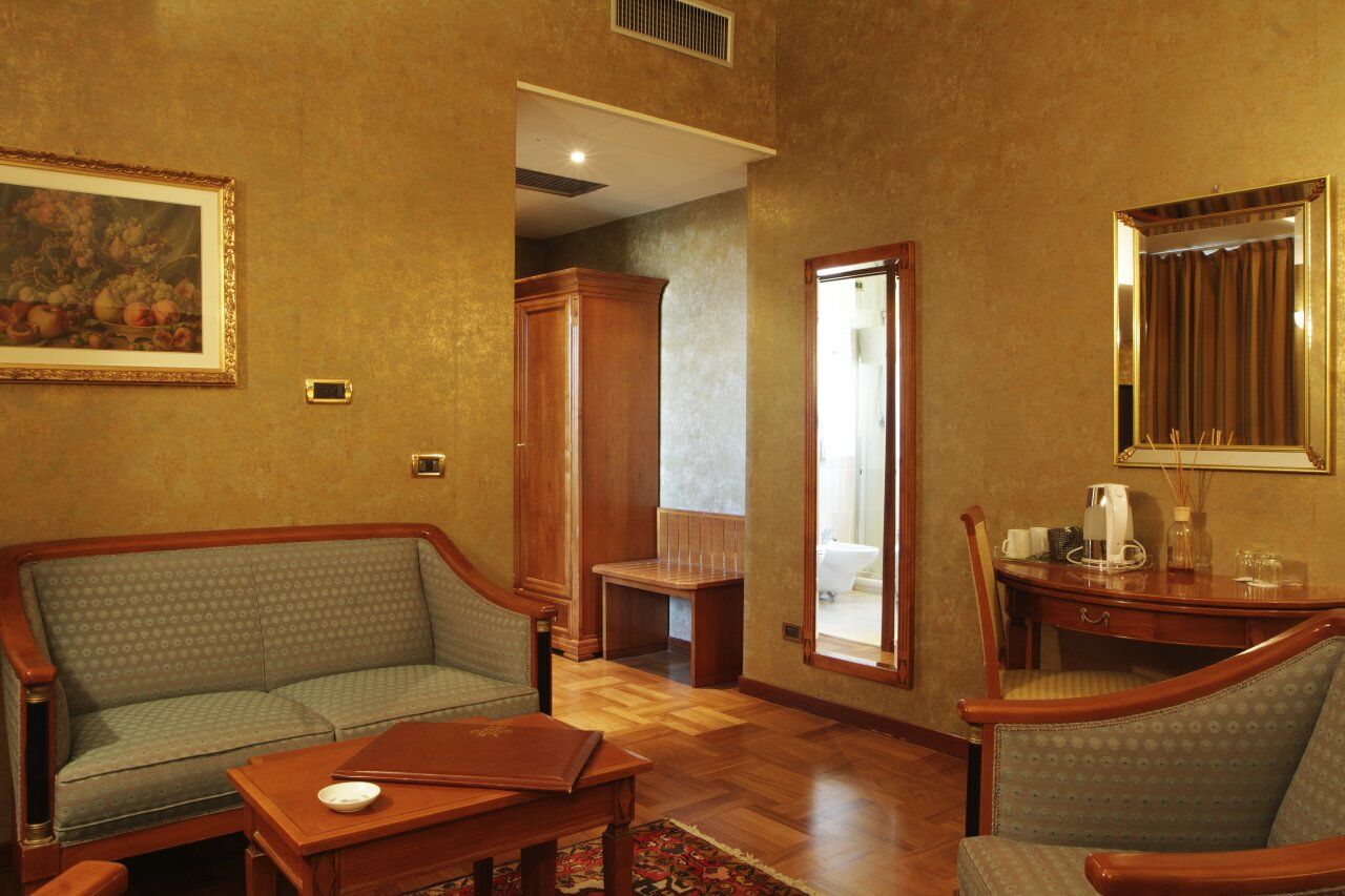 Hotel Palazzo Lovera Cuneo Exterior foto
