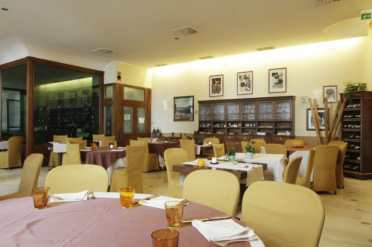Hotel Palazzo Lovera Cuneo Exterior foto